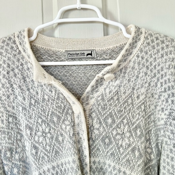 ✨Peruvian Link Alpaca Collection✨ cardigan - Picture 2 of 5